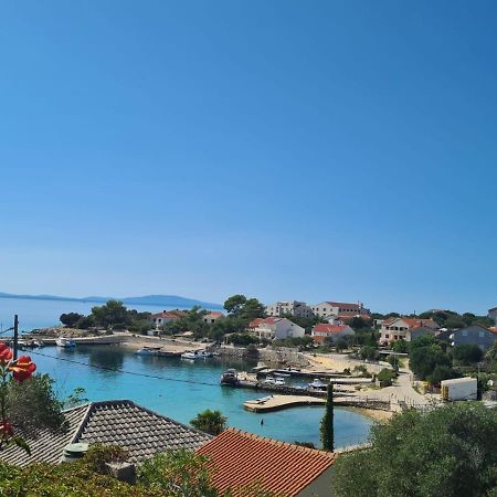 Apartments Solis, 50 M From The Sea - Jakisnica Exterior foto