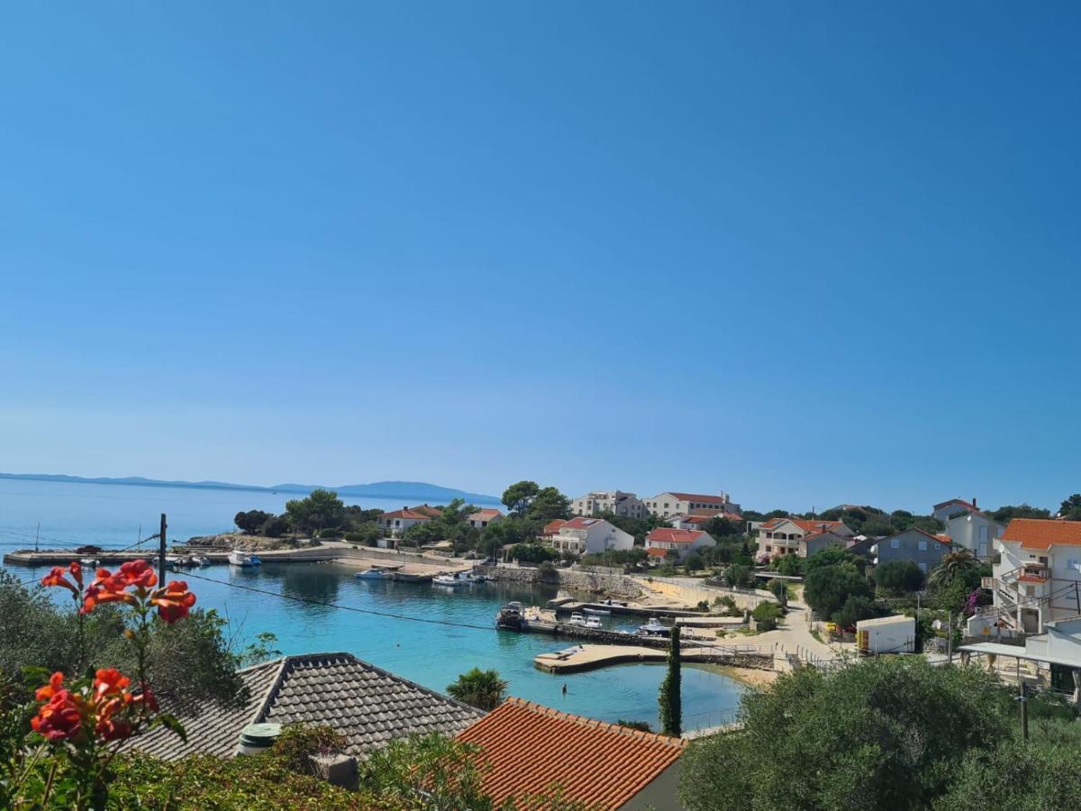 Apartments Solis, 50 M From The Sea - Jakisnica Exterior foto